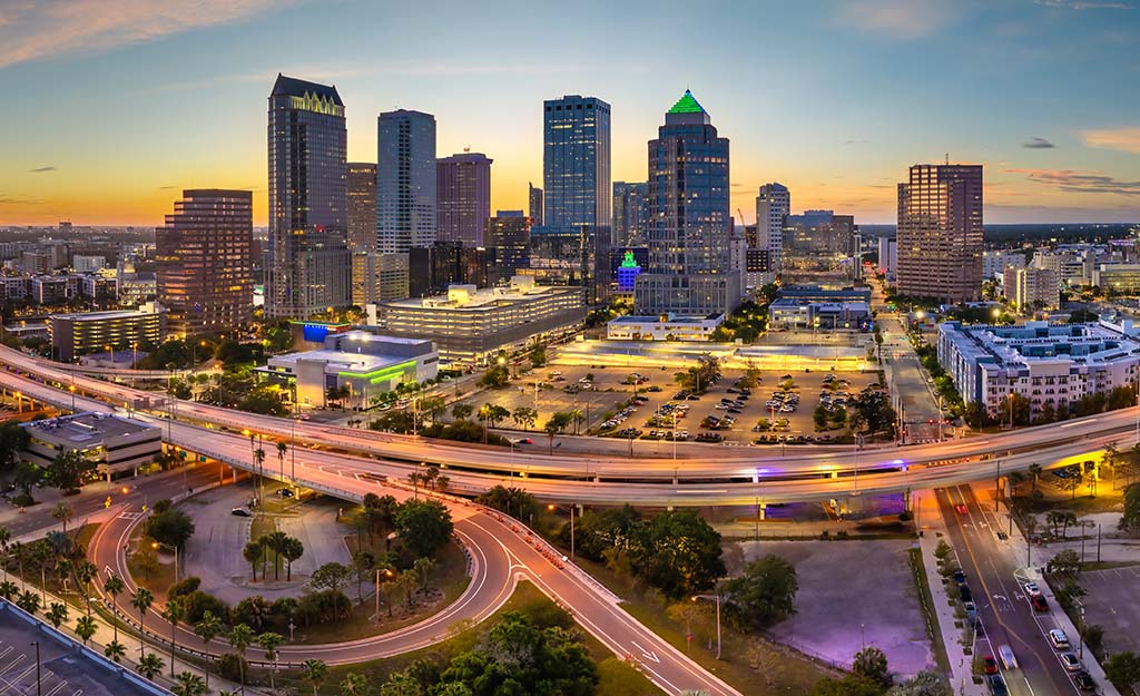 tampa florida cars traffic driving on wide highw 2025 06 23 22 34 47 utc copy